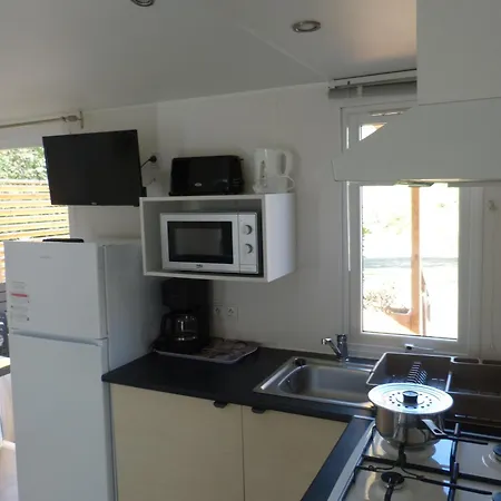 Campingplatz Le Clos De La Lere Cayriech